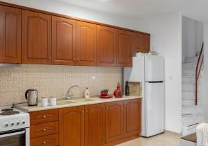 Olympus Betty’s apartments