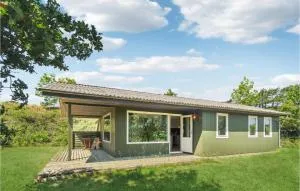 3 Bedroom Nice Home In Knebel - Ørby
