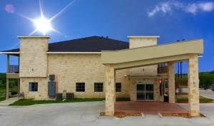 Westwood Inn & Suites