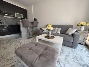 Appartements Magnifique appartement, vue mer, 10 min de Monaco! : photos des chambres