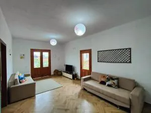 Apollonia Apartment - Savër