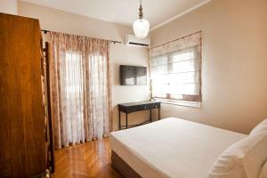 Bentzi Boutique Apartment 4