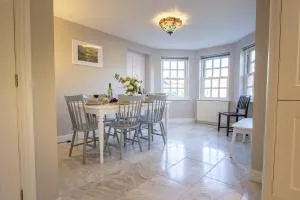 Saxon House - Nawton