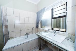 LaFleur Guesthouse & Garden Venue