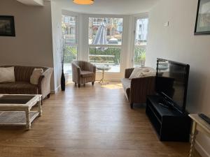 Runnacleave Court, apartment 2