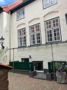 Ferienwohnung Marzipan - im Herzen der Altstadt, historisches Gebäude mit modernem Ambiente, W-LAN