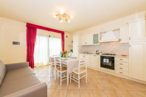 Deluxe Two-Bedroom Apartment room in Bertoletta Village Apartments