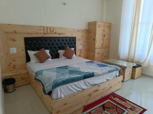 UK09 hotel & restaurant 2