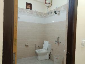 UK09 hotel & restaurant 2