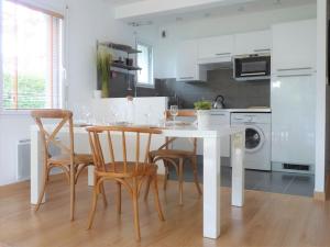 Appartements Le GLAZ * Grande plage & commerces a pied * Jardin : photos des chambres