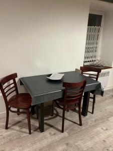 Appartements GITE INDEPENDANT en duplex proche mer COTE DE GRANIT ROSE : photos des chambres
