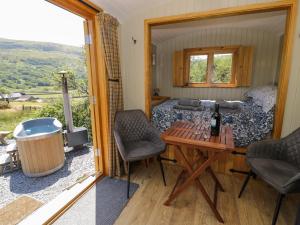 Llethr - Shepherds Hut