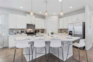 1512 Nassau Point Trail
