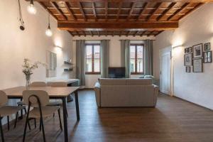 Elegant Green Apartment In San Gallo Firenze