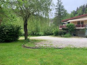 Sejours chez l'habitant Le Clapot- Les Iris : Chambre Double avec Salle de Bains Privative