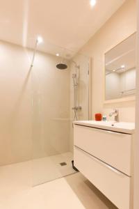 WE CANNES ! Exceptional 4 rooms apartment Cannes Center swimming pool