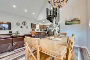 Counce Vacation Rental w Private Deck: Near Golf!