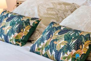 Sea Views- SOHO Cozy Apartment