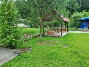 Restaurant-Pensiune La Danila