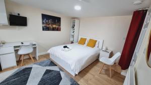 Lovely studio-flat with free parking, free WiFi.