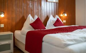 Deluxe Double Room with Balcony room in Pension Hofweyer