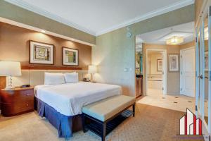 MGM Signature-29-607 F1 Track & Strip View Balcony