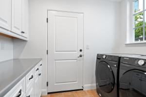 Gorgeous Santa Cruz Villa - Modern Beachside Paradise with NEW Hot Tub & Fast Wi-Fi