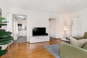 Guestly Homes - 3BR Modern Apartment