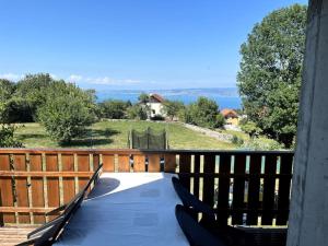 Maisons de vacances Les Vespres - 10 mins to Evian les Bains : photos des chambres