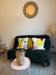 5 personnes piscine pinède et mer