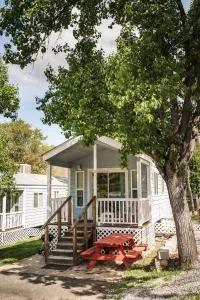 Mountain Gate RV Park and Cottages - 沙斯塔湖