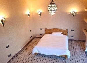 Bouad Seafront Apartments & Rooms