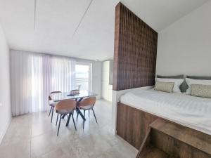 Adria Mare 