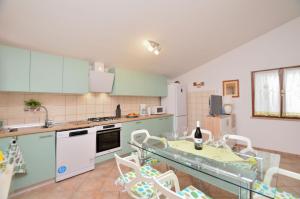 Two-Bedroom Holiday Home room in House MARLU