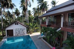 Coconut Tree Homestay
