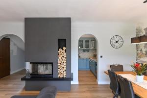 Villa Suzana with Heated Pool and outdoor billiards