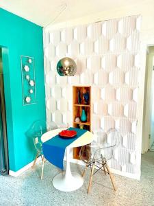 The Flamingo Palms private 1bd 1ba Unit in Duplex