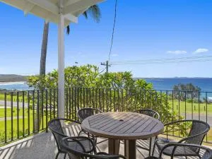 Landis On Pollack - Woolgoolga