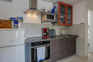 Apartments with a parking space Vir 21504