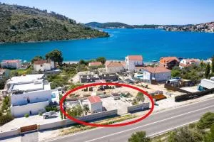 Apartments by the sea Stupin Celine, Rogoznica - 21279 - 博德戈拉维查