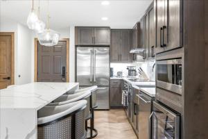 Ski inout at Westgate, Remodeled 1BR, Resort amenities, Mutiple Pools, Spa, and Restaurant 4503A