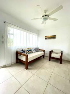 Pacific Breeze House - with private pool