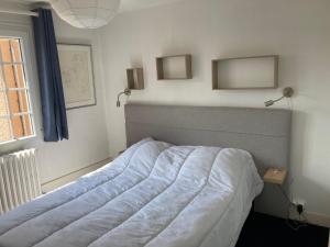 Appartements Charmant appart renove pour 6, a 5 min de la plage et du centre, avec parking - Trouville - FR-1-712-65 : photos des chambres