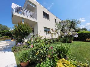 Garda view - Nuovo appartamento con solarium vista lago