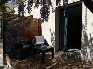 Appartements Studio confortable dans villa, terrasse, clim : photos des chambres