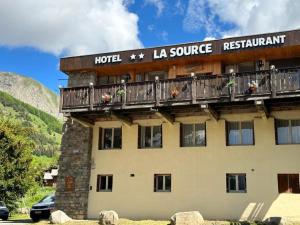 Hotels Hotel-Restaurant La Source : photos des chambres