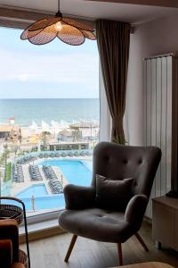 Japandi Queen std in Infinity Pool & Spa Resort