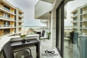 Yuma in Infinity Pool & Spa Resort