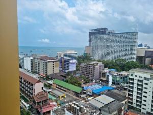 EDGE Central pattaya near walking street