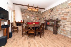 Floras beach and pool villa in Syros